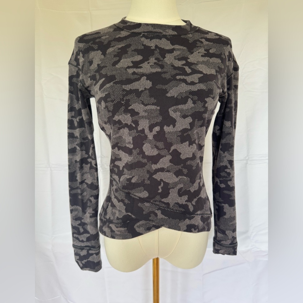 Lululemon Camouflage Long Sleeve Sweater